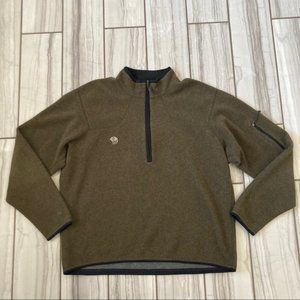 Mountain Hardwear wool mix pullover. EUC like new
